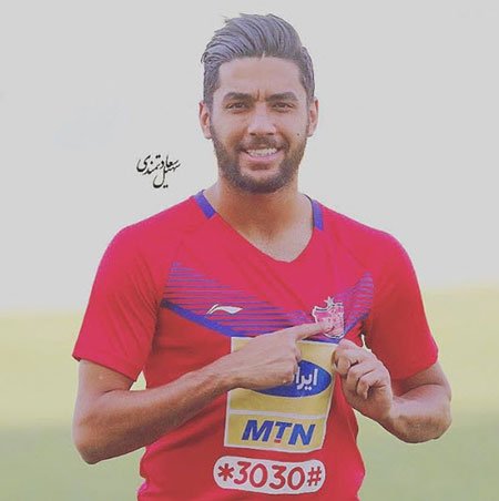 مهدی شریفی,بیوگرافی مهدی شریفی,بازیکن پرسپولیس