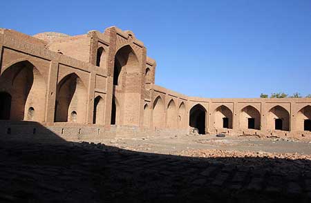 کاروانسرای مهر,کاروانسرای تاریخی روستای مهر کاروانسرای مهر,کاروانسرای تاریخی روستای مهر