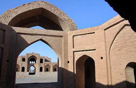 کاروانسرای مهر,کاروانسرای تاریخی روستای مهر کاروانسرای مهر,کاروانسرای تاریخی روستای مهر