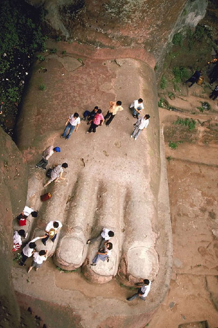 مجسمه بودای بزرگ در چین,مکانهای دیدنی چین,مجسمه بزرگ بودا درکوه داگوانگ مینگ