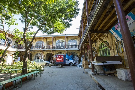 کاروانسراها از آثار تاریخی همدان هستند خانه های تاریخی همدان, آثار تاریخی و باستانی همدان, آرامگاه های مشهور همدان