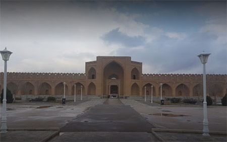 کاروانسرای عباسی مادرشاه کاروانسرای عباسی مادرشاه,تاریخچه کاروانسرای عباسی مادرشاه,عکس های کاروانسرای عباسی مادرشاه