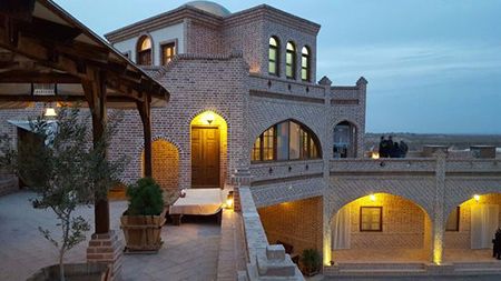 کویرهای ایران, نام کویرهای ایران, مراکز اقامتی کویر متین اباد