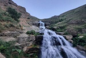دهستان نمارستاق , آبشارهای نمارستاق , زمان سفر به نمارستاق