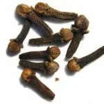 میخک مانع ابتلا به سرطان   می‌شود