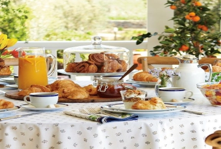  مزایای نوشیدن آبمیوه در وعده صبحانه, نوشیدن آبمیوه در صبحانه, مصرف آبمیوه در وعده صبحانه