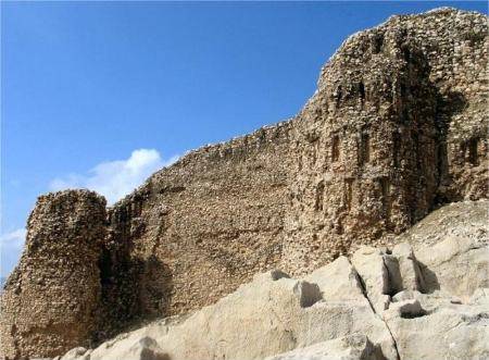 آثار باستانی بیشابور
