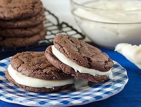 نحوه پخت شیرینی شکلاتی,طرز تهیه شیرینی شکلاتی کرم دار
