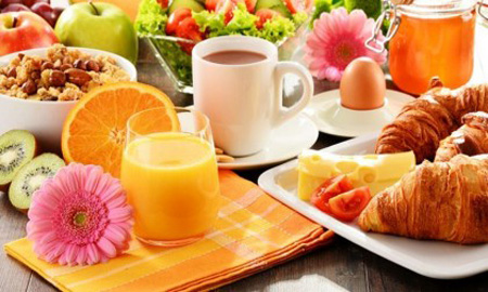  خوردن خوراکی‌ها مضر با معده خالی, با معده خالی چی بخوریم