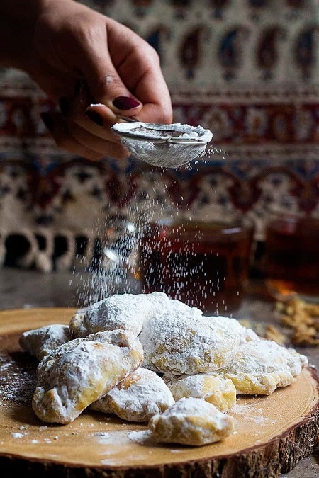 طرز تهیه شیرینی قطاب یزدی, قطاب یزدی  , خواص قطاب یزدی
