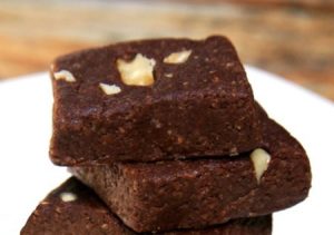طرز تهیه براونی شکلاتی بدون فر,درست کردن براونی شکلاتی