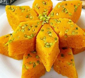 طرز تهیه شربت روح افزا, آموزش شیرینی روح افزا, شیرینی روح افزا با آرد بادام