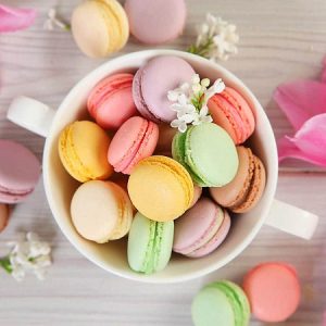 طرزتهیه شیرینی ماکارون , مواد لازم شیرینی ماکارون , طرز تهیه کرم نعنایی شیرینی ماکارون