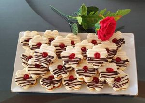 طرز تهیه شیرینی مربایی,طرز تهیه شیرینی مشهدی,طرز تهیه ژله ی بریلو