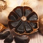مراحل تهیه سیر سیاه, ارزش غذایی سیر سیاه, خواص سیر سیاه برای درمان سرطان