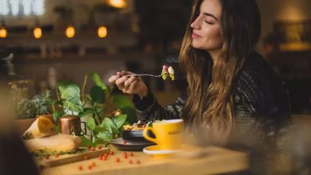 وعده های غذایی در هتل