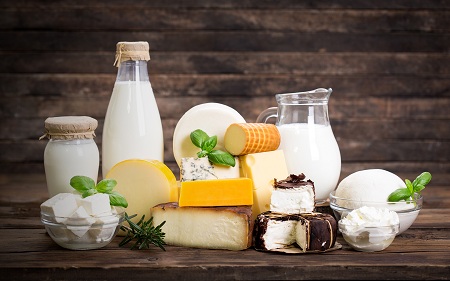 لبنیات تغذیه ی سالم برای کودک دبستانی می باشد میان وعده برای کودکان دبستانی, بهترین صبحانه برای کودکان دبستانی, غذای مناسب برای رشد کودک