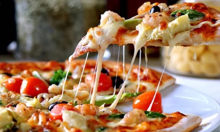 طرز تهیه پیتزا انواع پیشنهادهایی برای شام شب یلدا,بهترین شام ها برای شب یلدا,آشنایی با غذاهای شب یلدا