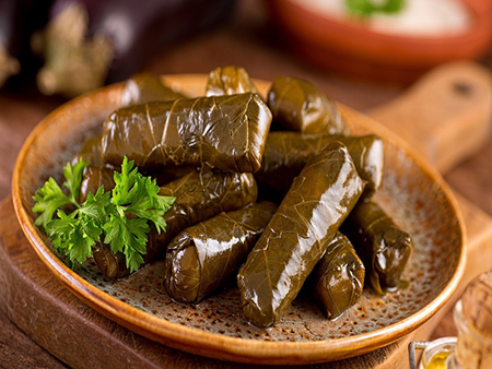 طرز تهیه دلمه برگ مو طرز تهیه آش های محلی برای شام یلدا, آموزش غذاهای شب یلدا, پیشنهاداتی برای شام شب یلدا