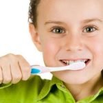 دندان کودک,دندان شیری کودک,مسواک زدن کودک