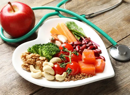 موادغذایی برای فشار خون بالا, غذا برای افراد فشار خون بالا, آجیل ها و دانه ها منبع مواد مغذی برای کنترل فشار خون