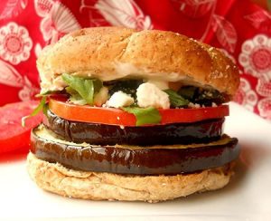 طرز تهیه انواع ساندویچ بادمجان