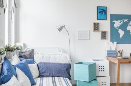 همکاری با نوجوان در مرتب کردن اتاقش