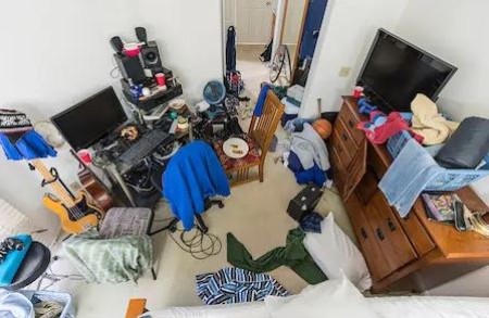 همکاری با نوجوان در مرتب کردن اتاقش