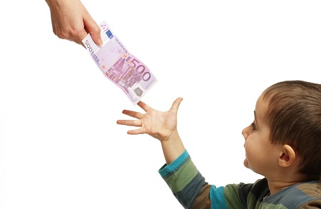 قناعت کردن کودکان, راهکار برای آموزش قناعت به کودکان, تربیت فرزندی قانع