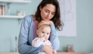 علائم اضطراب ناشی از مادر شدن