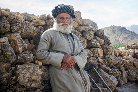 خالق غار سنگی حسین کوهکن تاریخچه غار سنگی, خالق غار سنگی حسین کوهکن