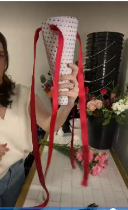 ساخت دستهگل زیبا تزیین گل برای هدیه, هدیه با گل رز